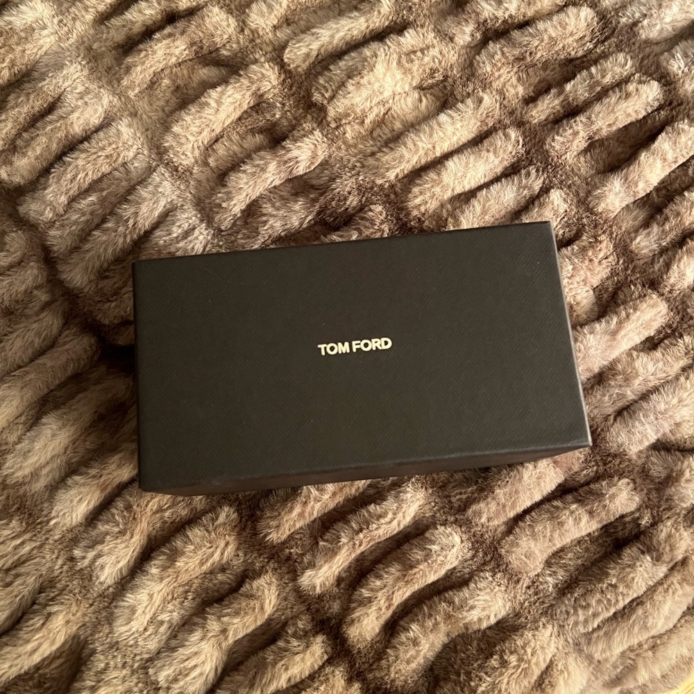 🎉BRAND NEW Tom Ford sunglasses box x
